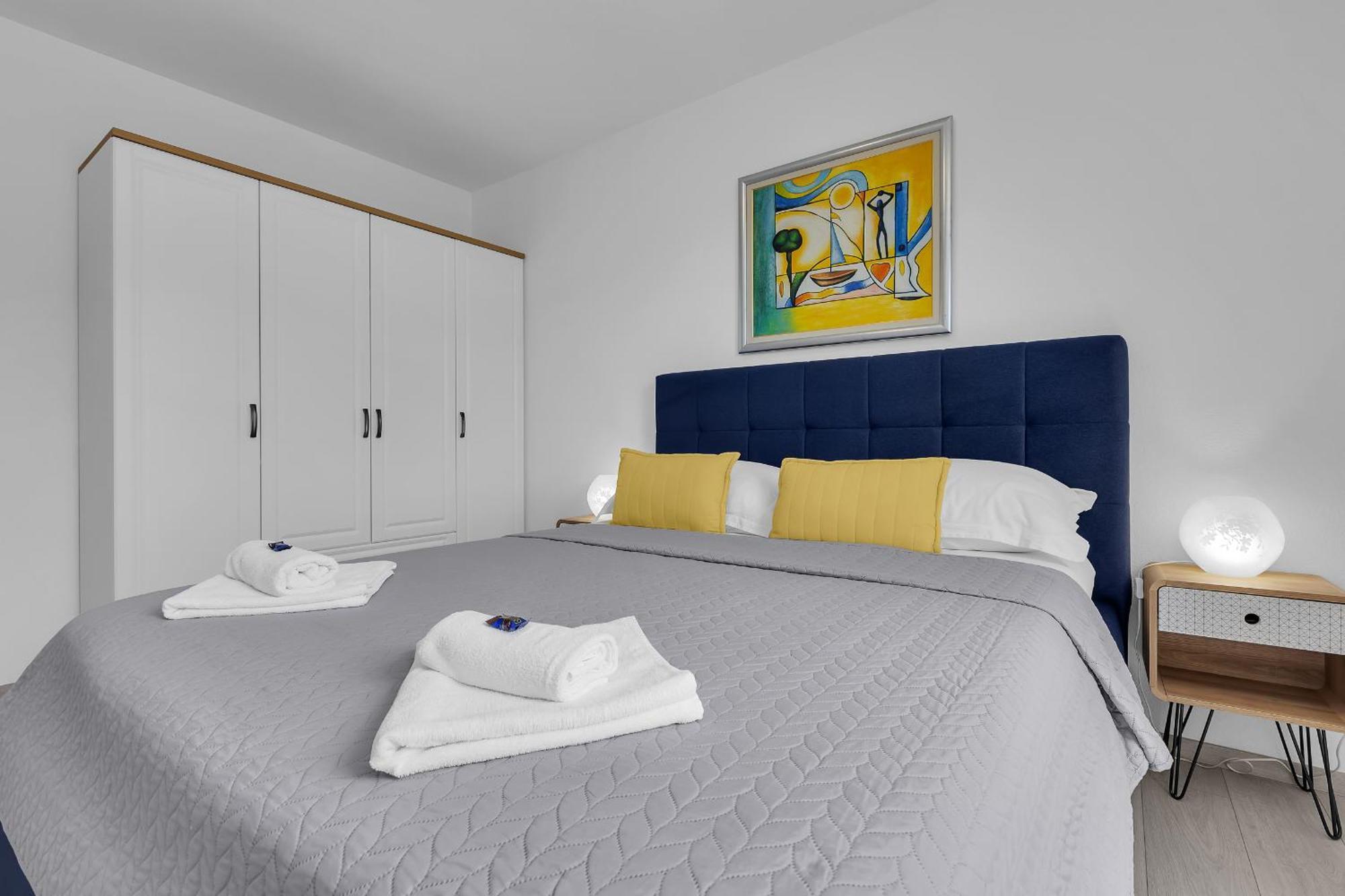 Apartments Villa Katarina Tučepi Quarto foto